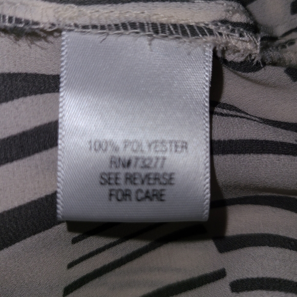 Apt 9 zipper back blouse - Picture 7 of 8